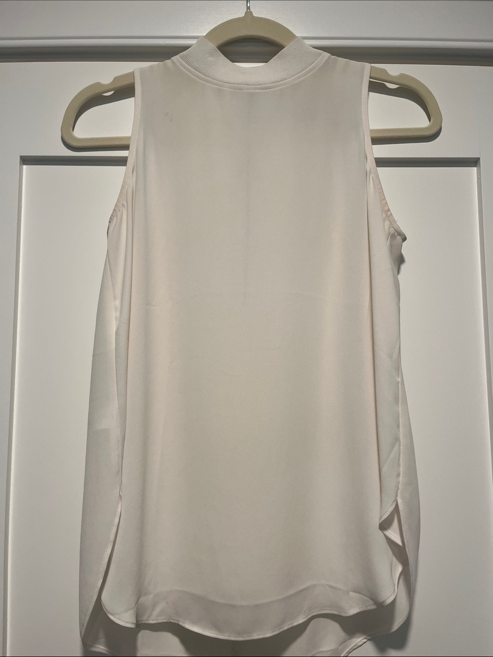 LOFT Cream Sleeveless Mock Neck Camisole